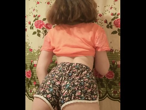 ❤️ Sexy ung babe tar av seg shortsen på kamera ❤️❌ Porno på porno no.oldsex.ru ️❤